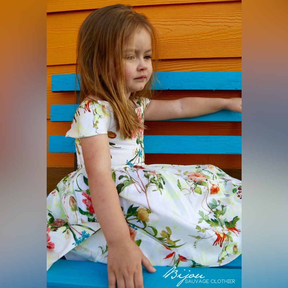 Bijou Savage Clothier Size 5 Girl Dress w/ Pockets